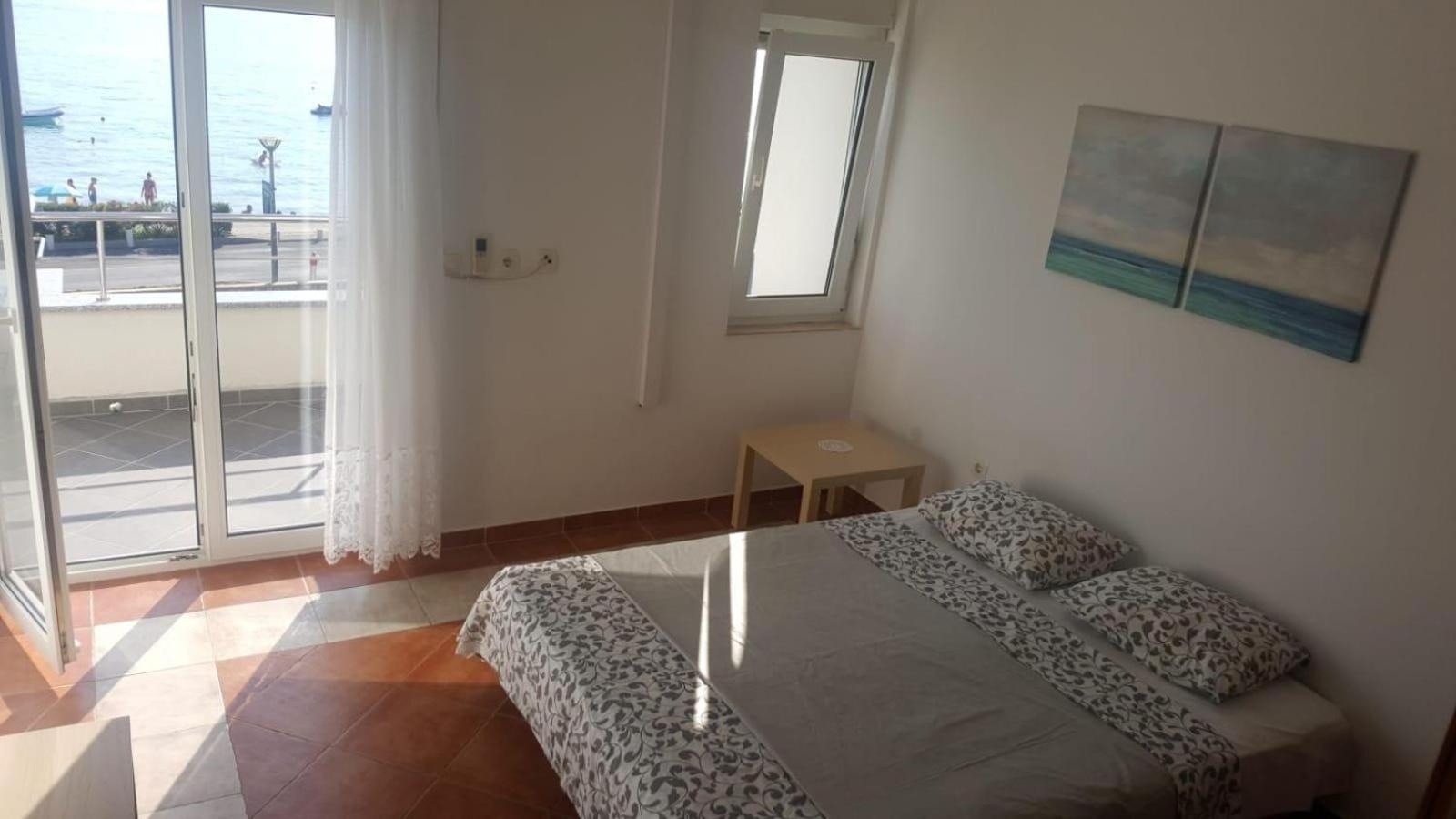 Apartments By The Sea Novalja, Pag - 9326 Kültér fotó